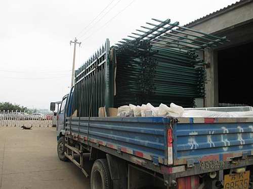 鋅鋼管南京護欄網(wǎng) 鋅鋼管南京護欄網(wǎng)